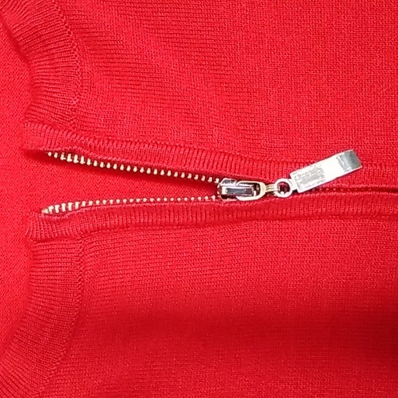 Red Chelsea and Theodore Sweater 4023p - Picture 4 of 7